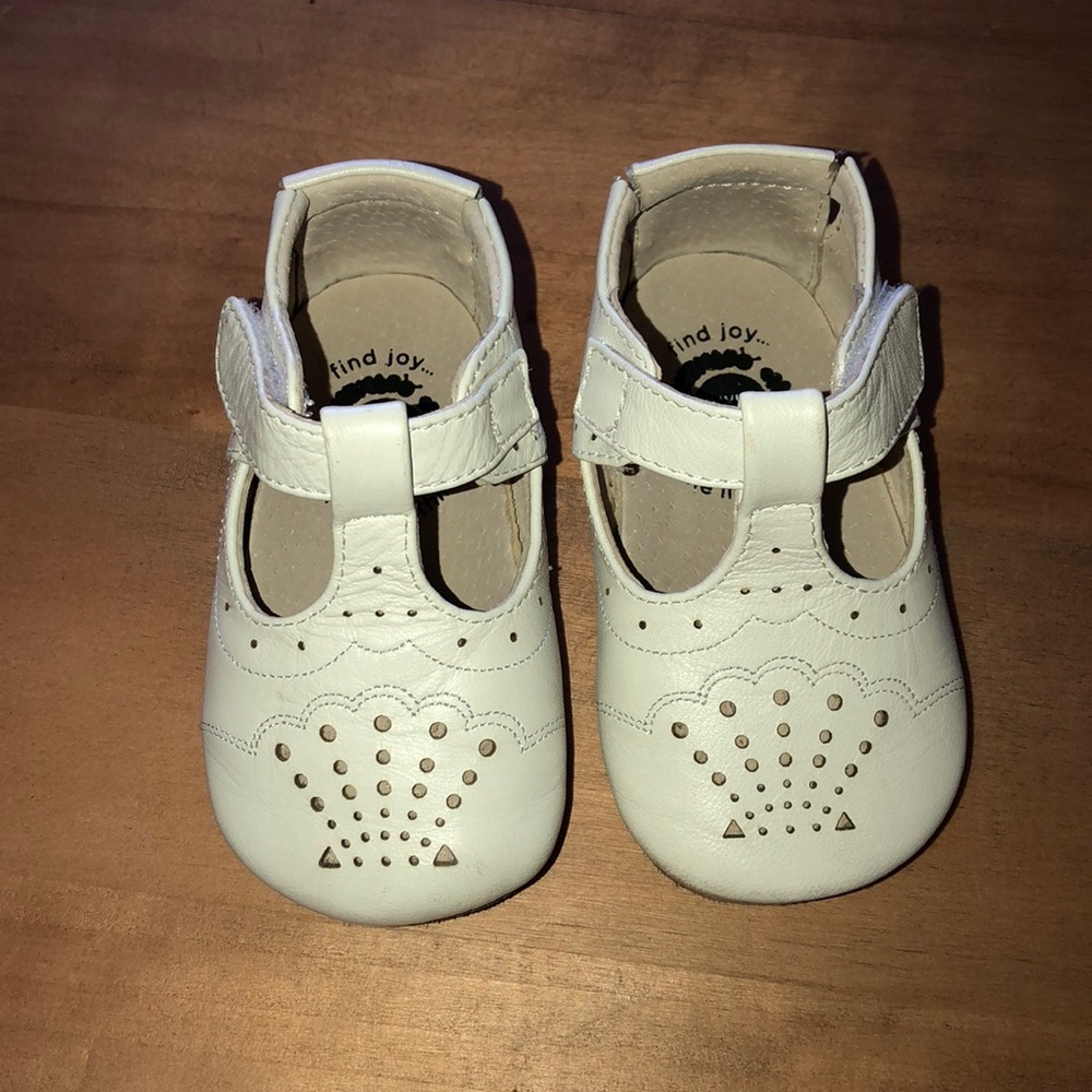 Livie & Luca Barely Worn Mary Janes